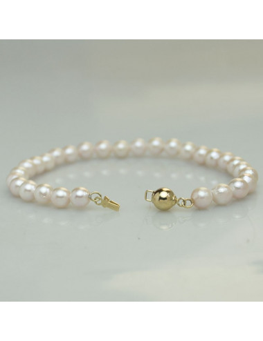 Bracelet of small white Akoya pearls with yellow gold ball clasp BM5560G3