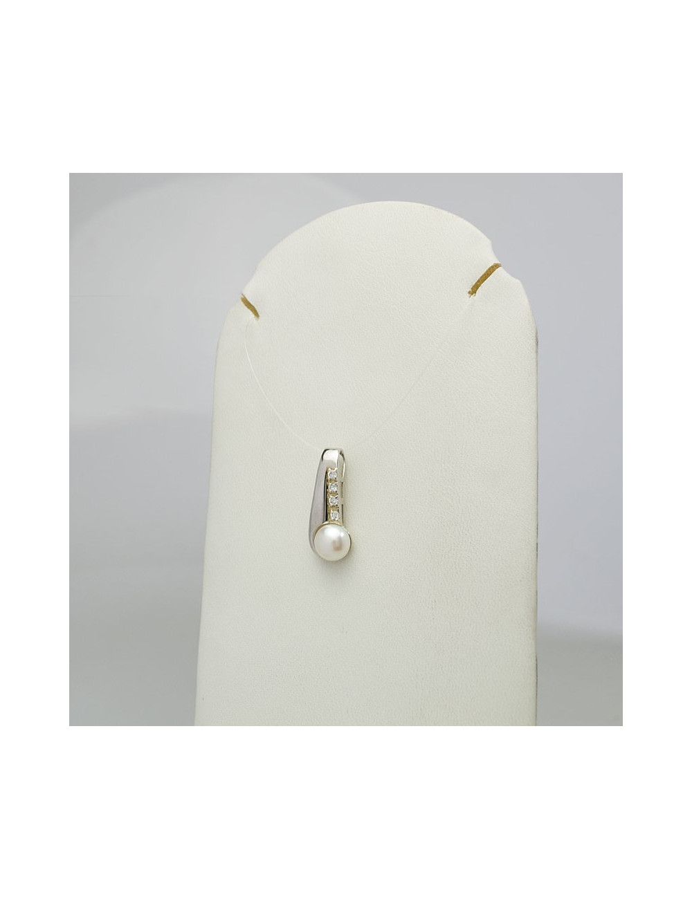 Silver pendant with pearl and zircons WY1565