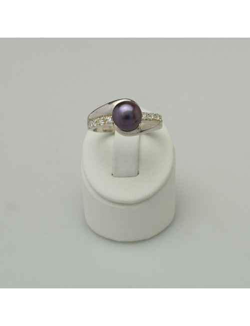 Silver ring with pearl and zircons PY156S