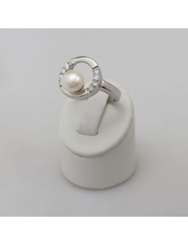 Srebrny pierścionek z cyrkoniami RWY157S