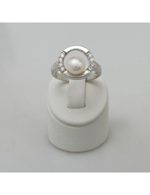 Srebrny pierścionek z cyrkoniami RWY157S