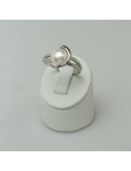 Srebrny pierścionek z perłą SR0167S