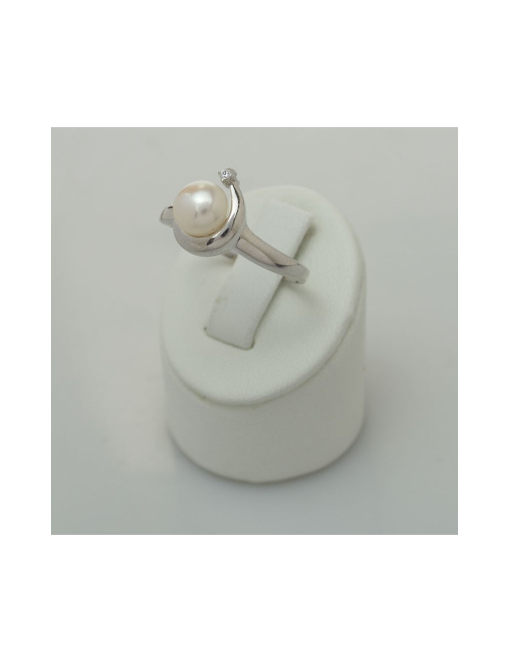 Silver ring with freshwater pearl and zircon SR0002CZS