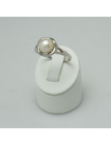 Silver ring with freshwater pearl IR029S