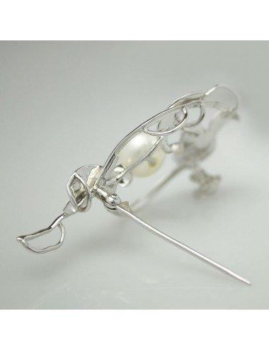 Silver brooch with freshwater pearls IP8090S