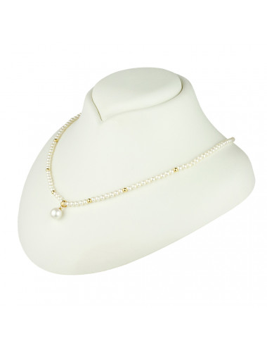 Naszyjnik z drobnych, białych pereł i złotych elementów, z ażurową zawieszką z dużą okrągłą perłą NO34KuG