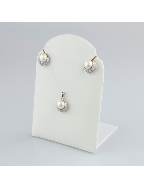 Silver earrings with pearl...
