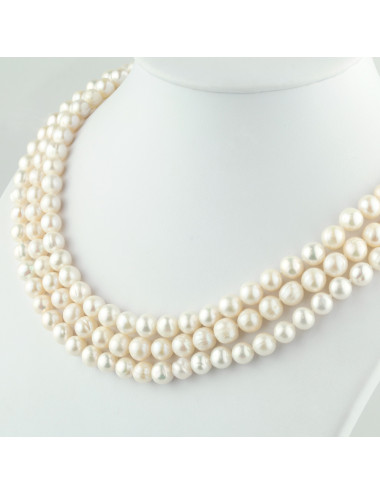String of white oval high lustre freshwater pearls N089OP