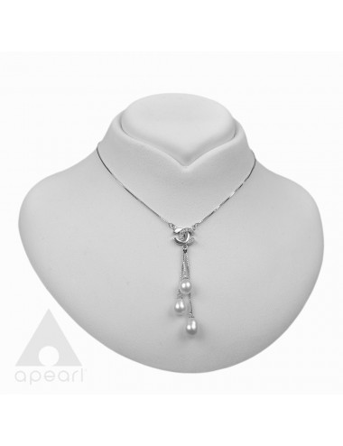 Silver chain with elegant pendant in the shape of 2 joined letters C and pendants with white pearls YA081S