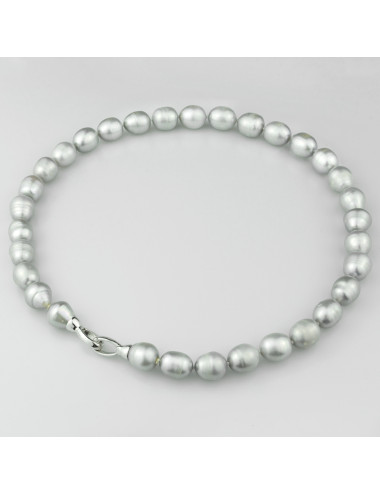 Grey Oval Pearl Necklace...
