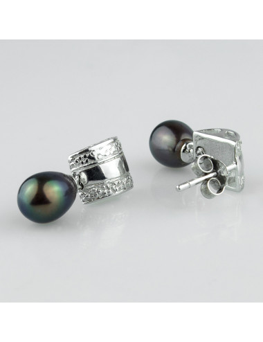 Stud earrings with silver embellished fluted blanks and dark oval pearls ZIE0539S