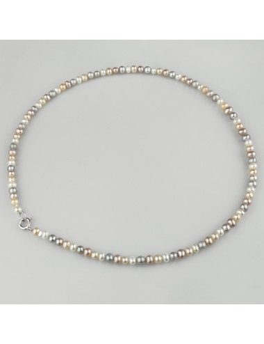 Naszyjnik z niewielkich, owalnych pereł o odcieniach bieli, różu, łososiowej i szarej ze srebrnym zapięciem federing Nmix4555S