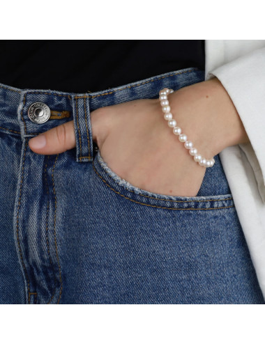 Bracelet of small white Akoya pearls with yellow gold ball clasp BM5560G3